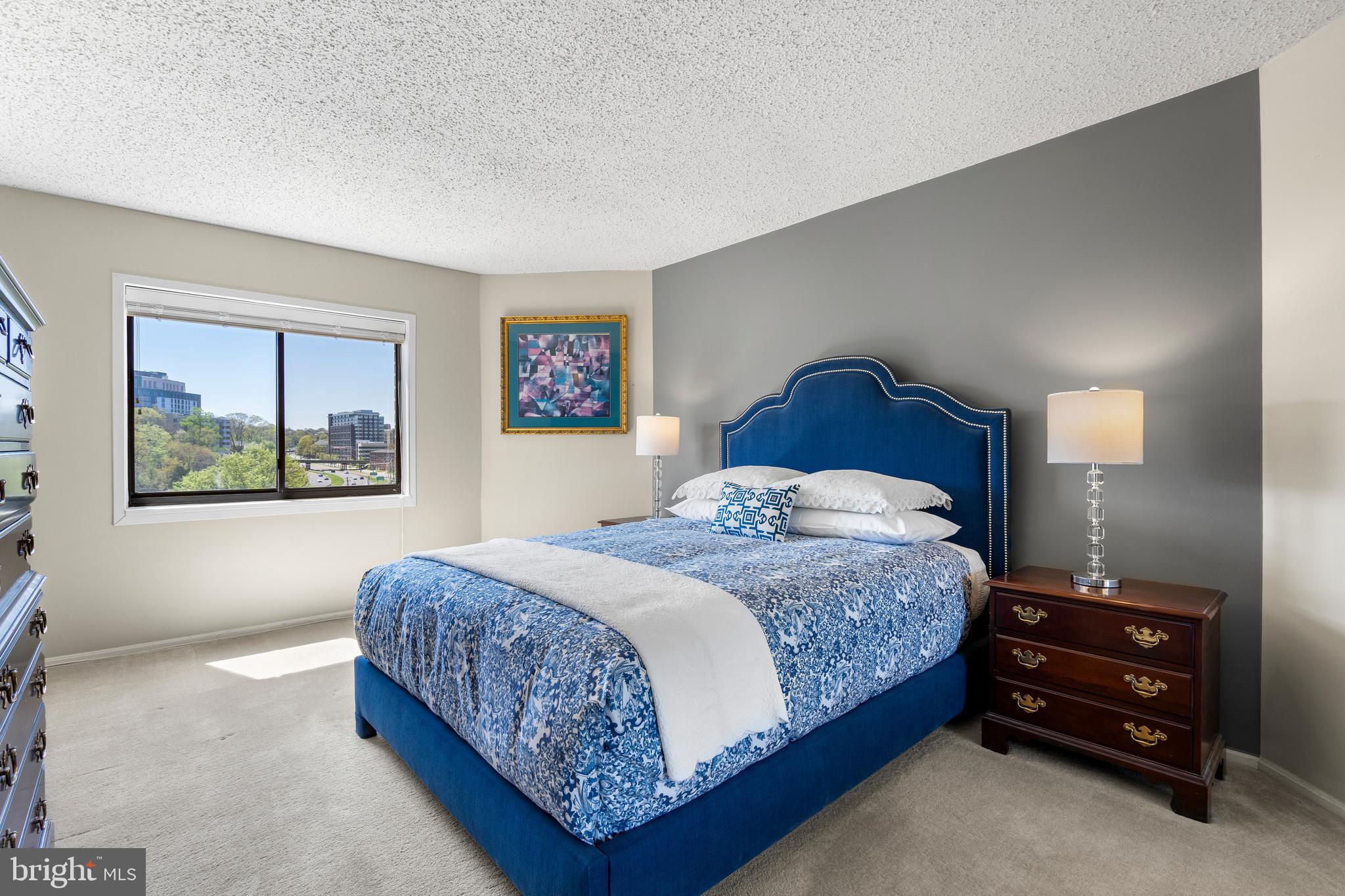 1600 N OAK STREET 415