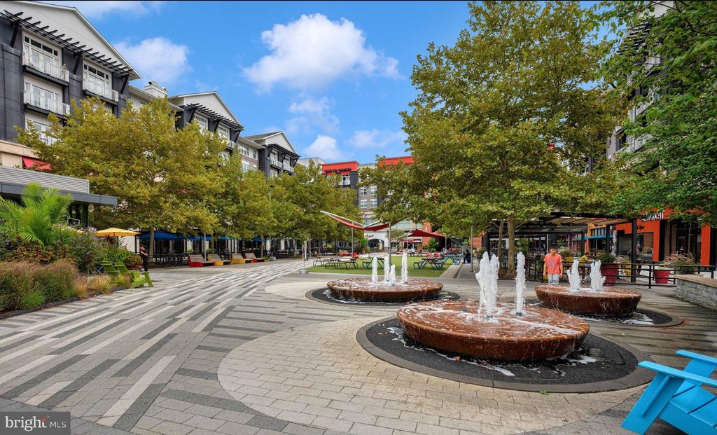 1200 S ARLINGTON RIDGE ROAD Unit: 608