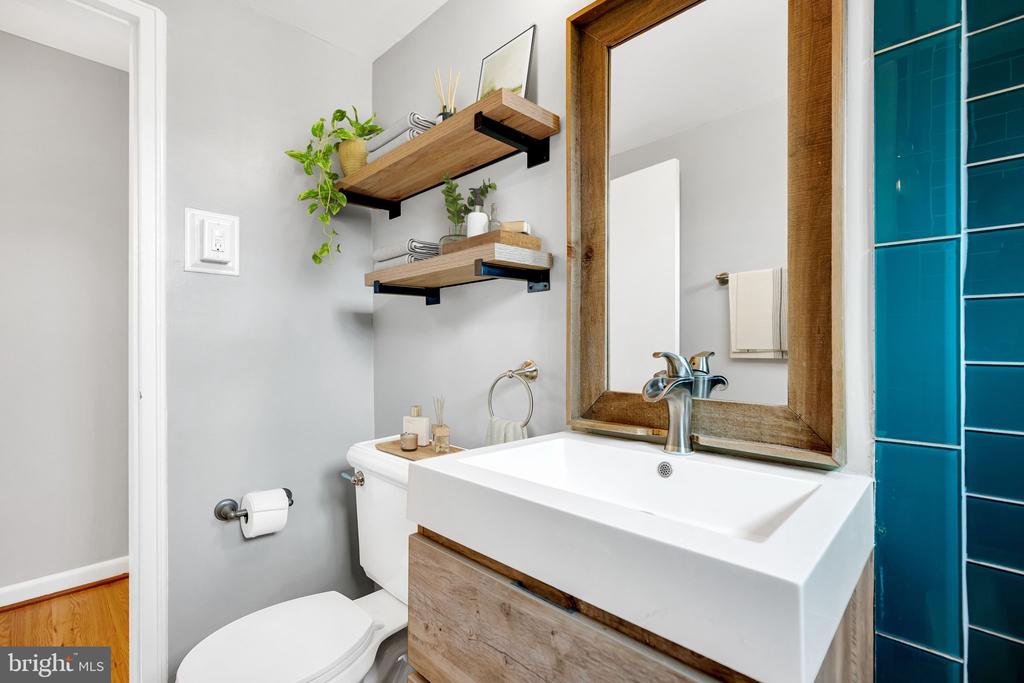 1200 S ARLINGTON RIDGE ROAD Unit: 608