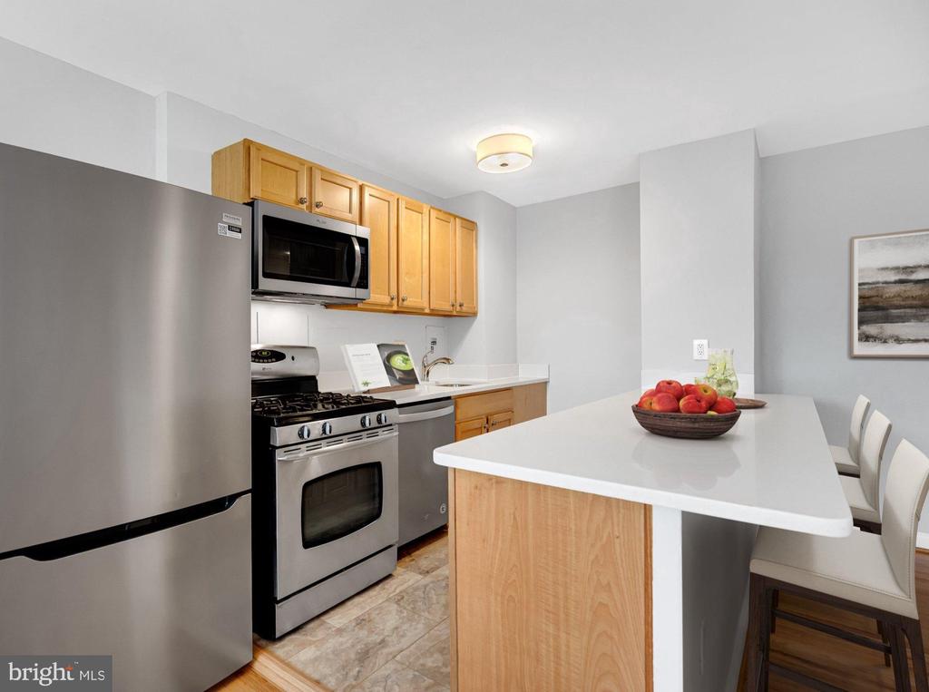 1200 S ARLINGTON RIDGE ROAD Unit: 608