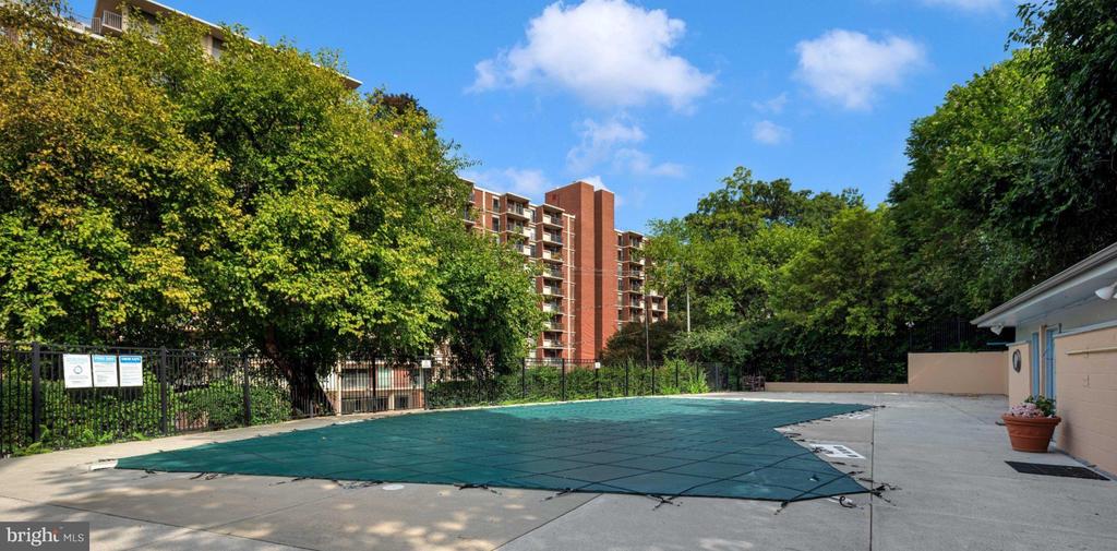 1200 S ARLINGTON RIDGE ROAD Unit: 608