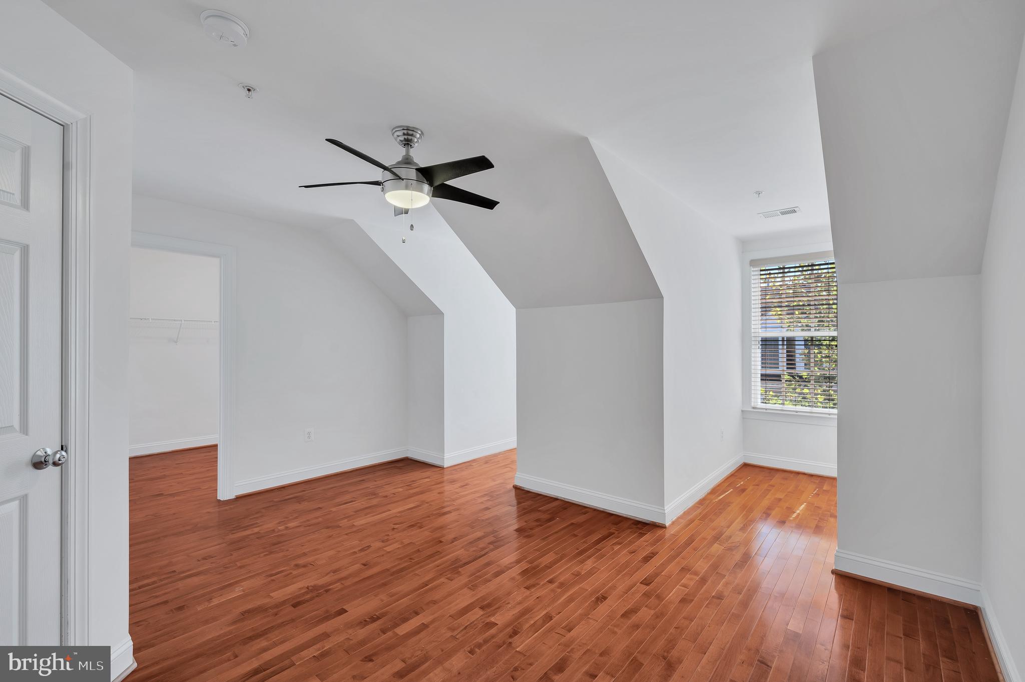 3517 Goddard Way