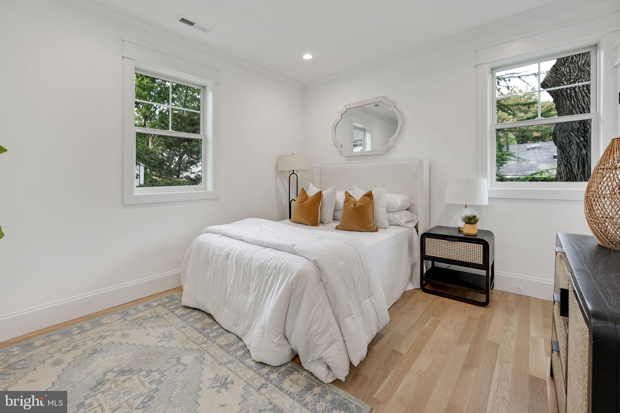 1103 Trinity Dr
