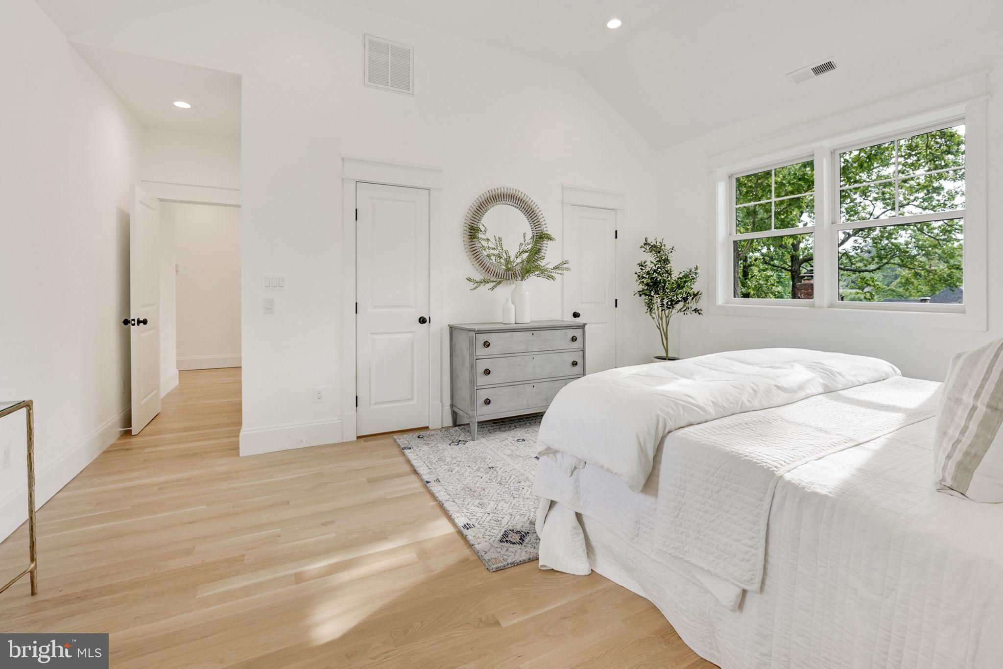 1103 Trinity Dr