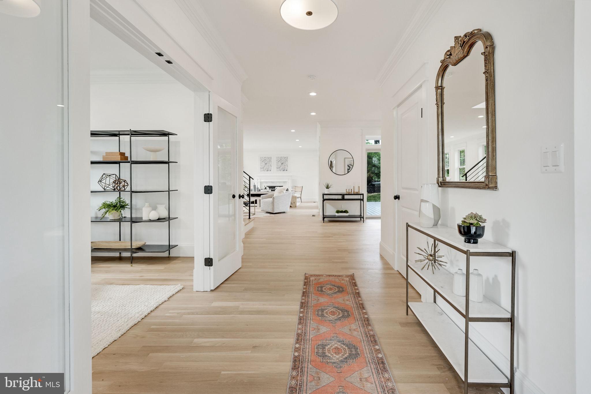1103 Trinity Dr