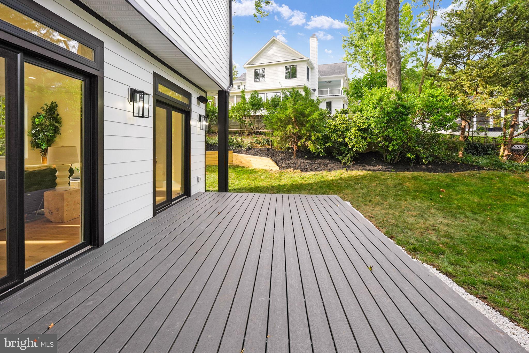 1103 Trinity Dr