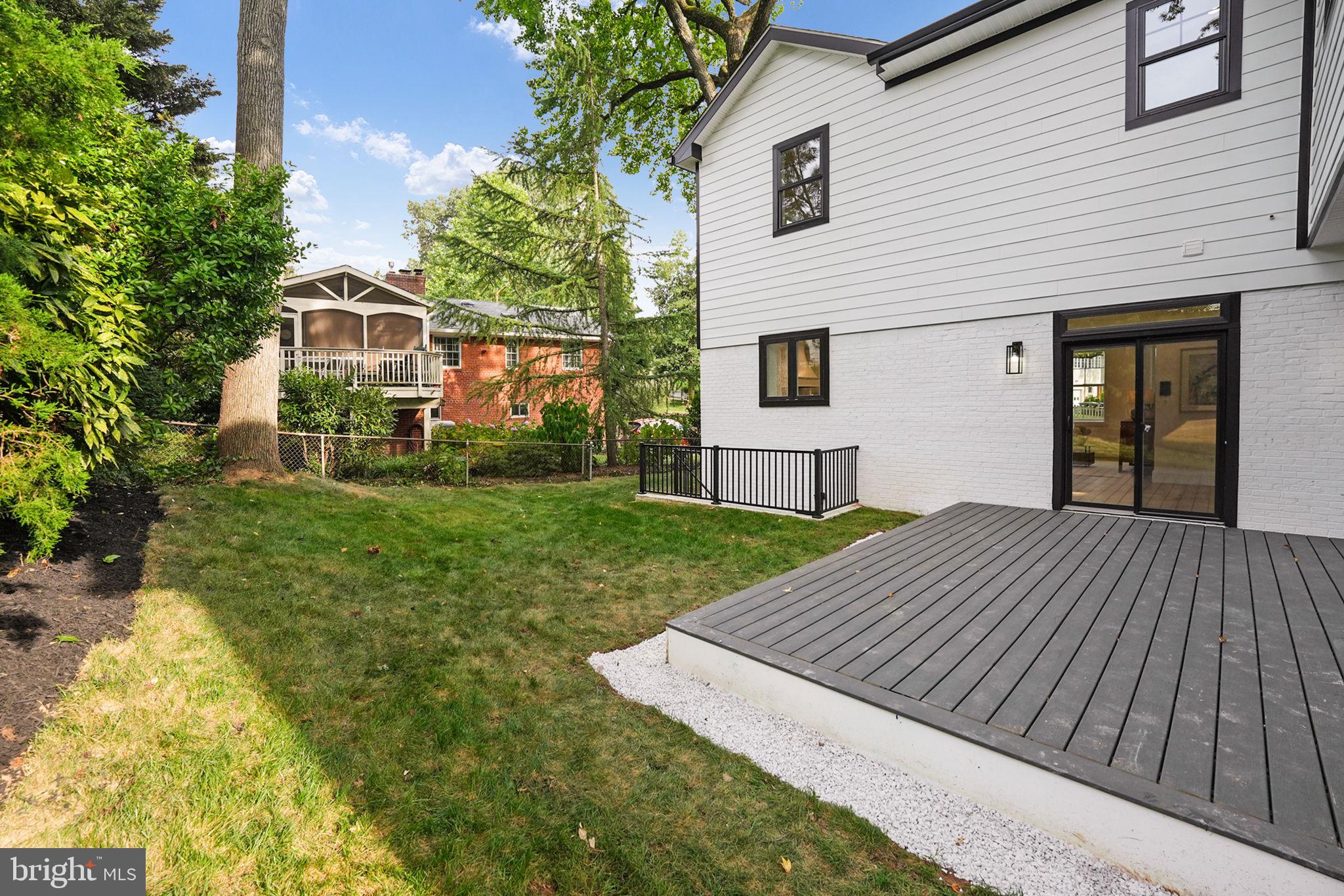 1103 Trinity Dr