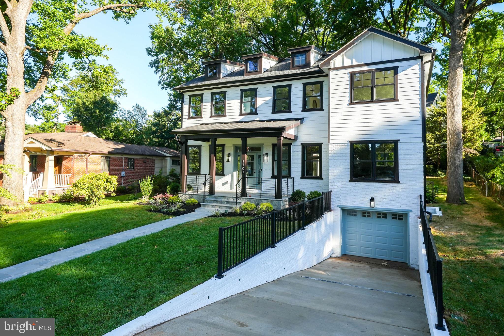 1103 Trinity Dr