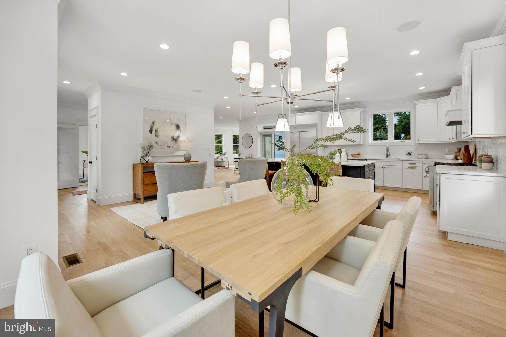 1103 Trinity Dr