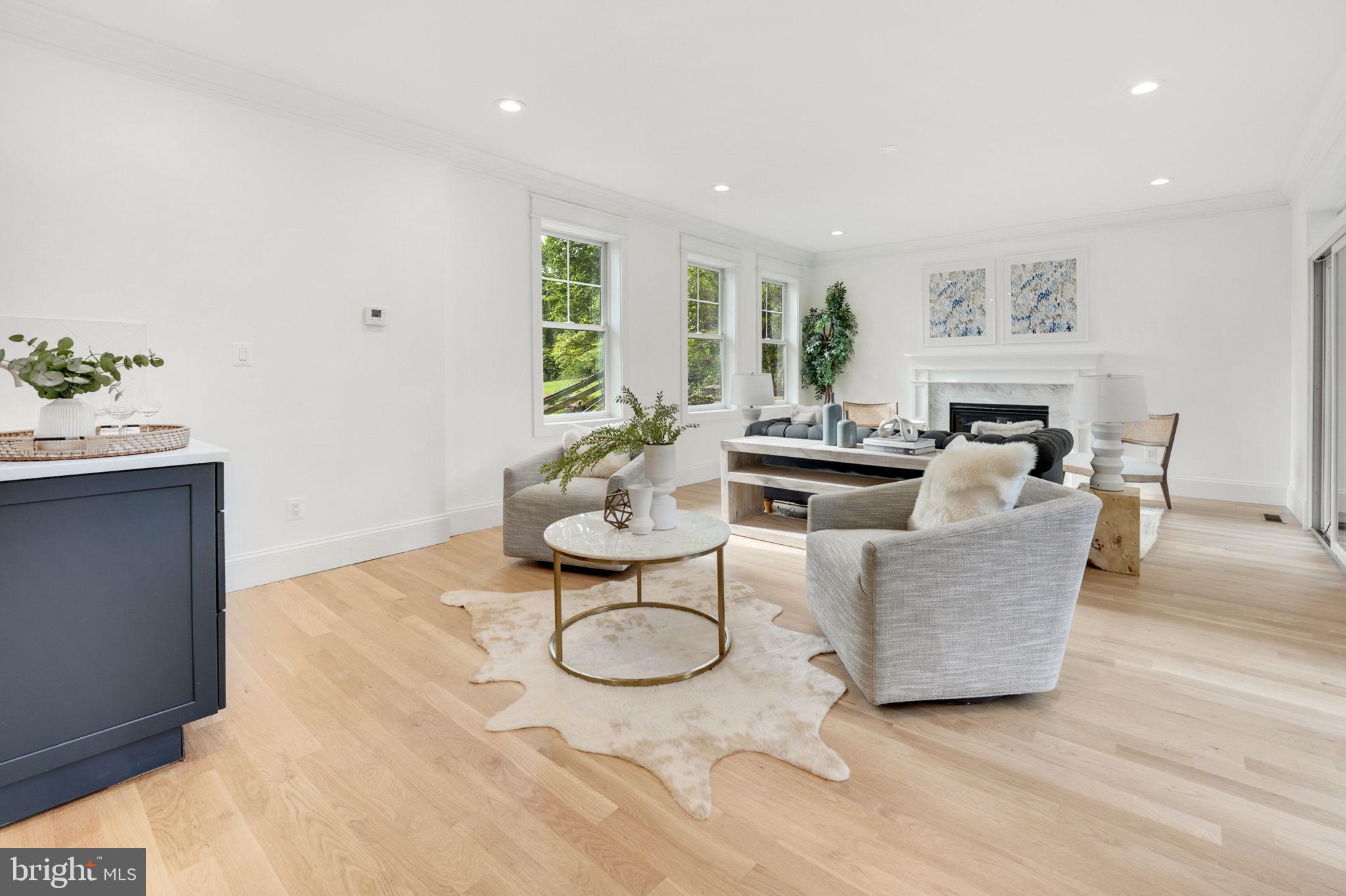 1103 Trinity Dr