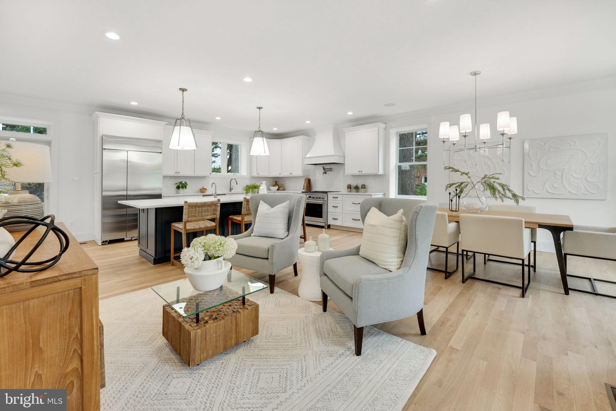 1103 Trinity Dr