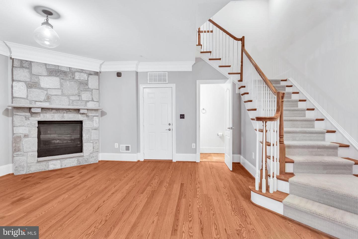 711 Miller Ln