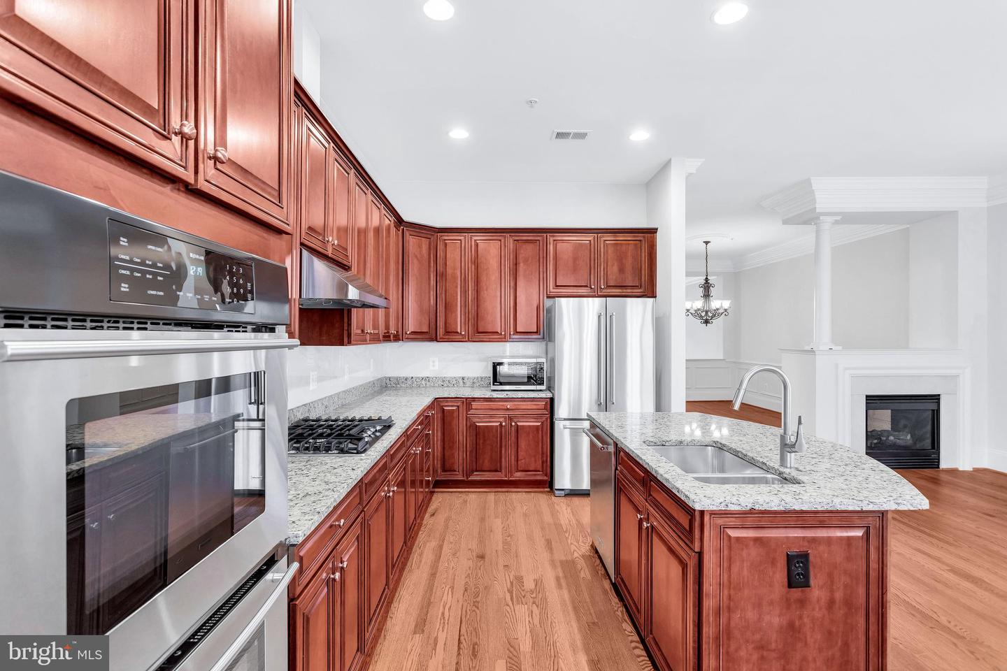 711 Miller Ln