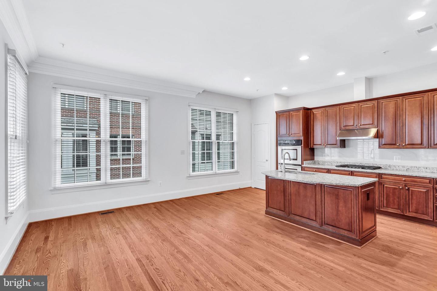 711 Miller Ln