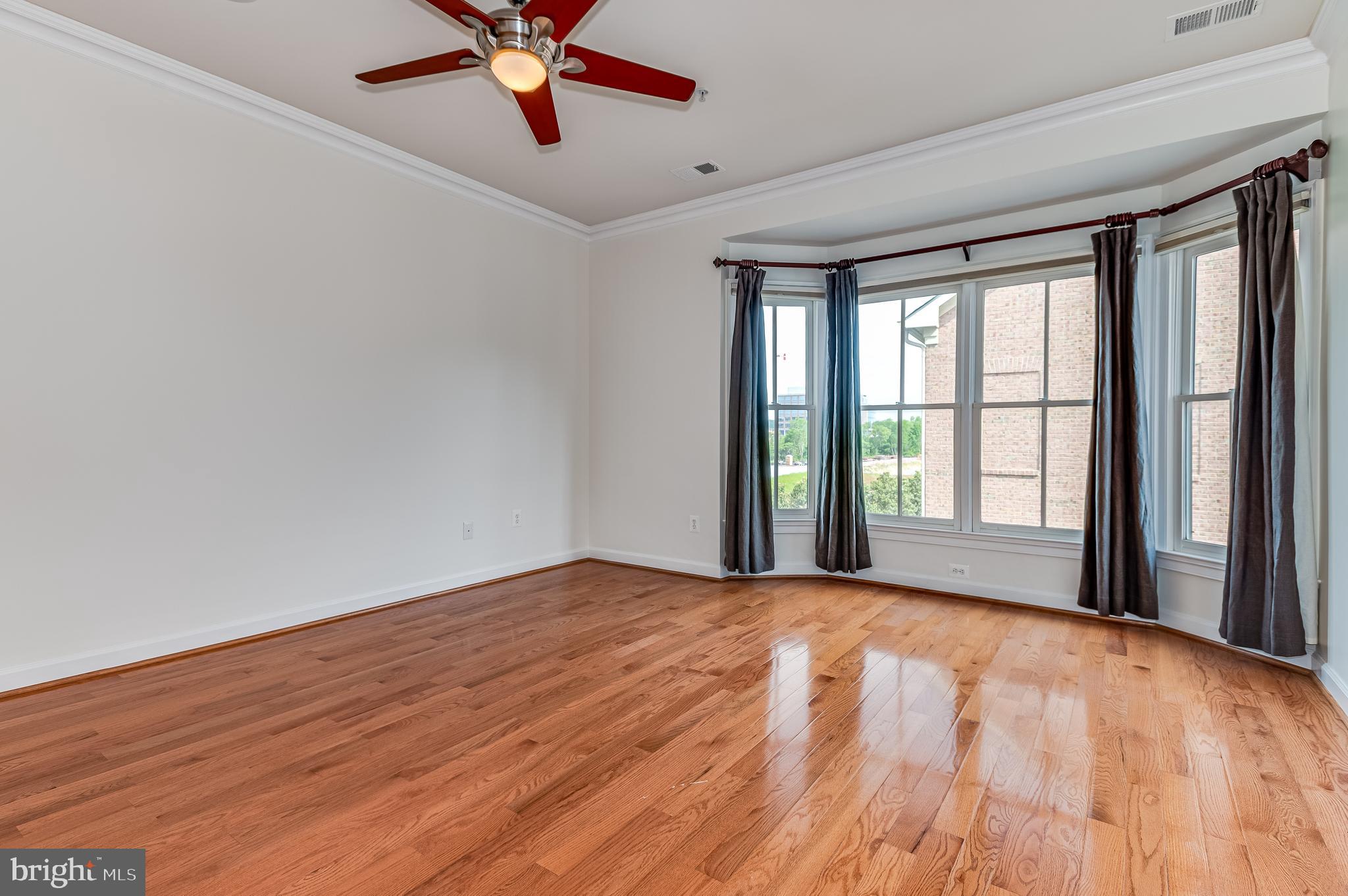 1830 POTOMAC GREENS DR