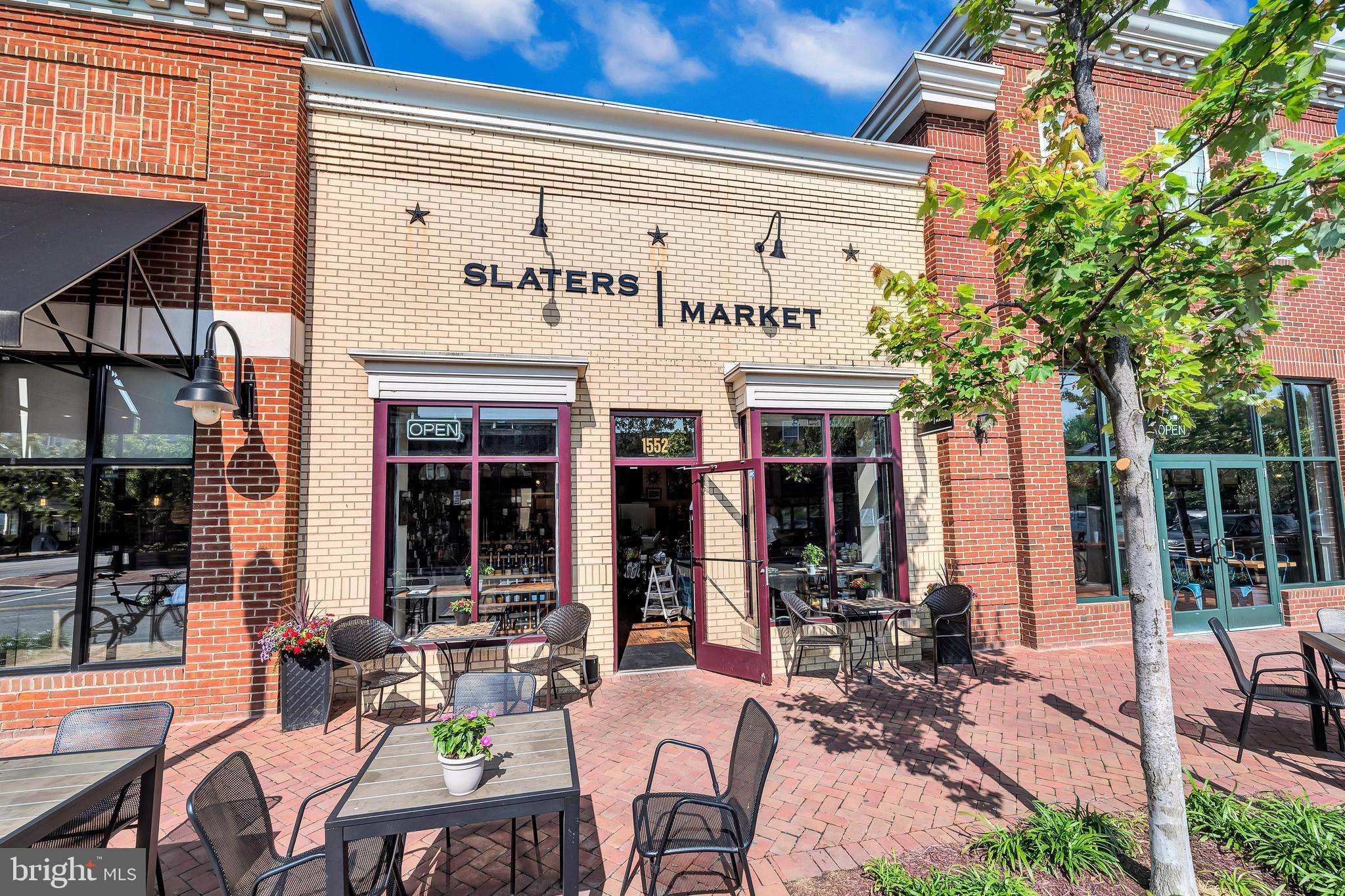 1830 POTOMAC GREENS DR