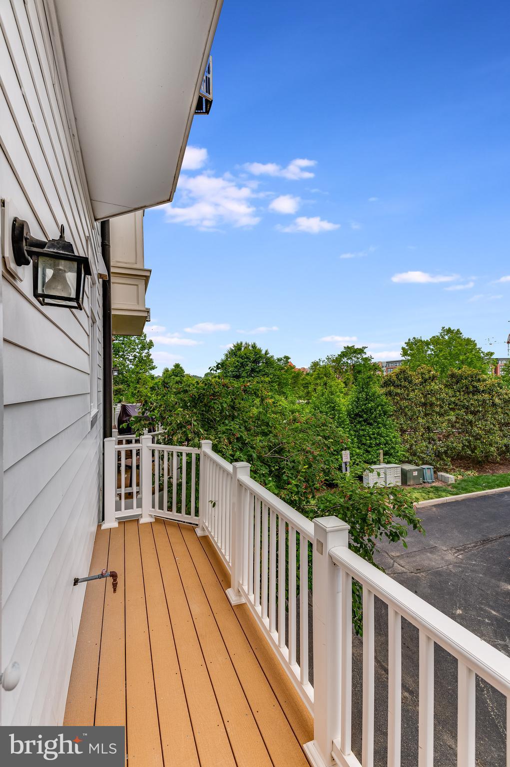 1830 POTOMAC GREENS DR