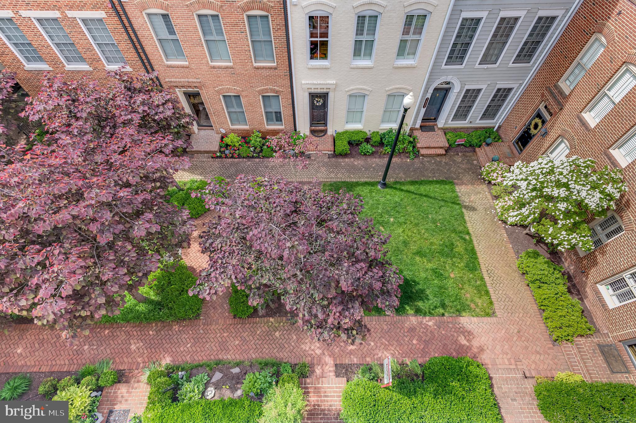 1830 POTOMAC GREENS DR