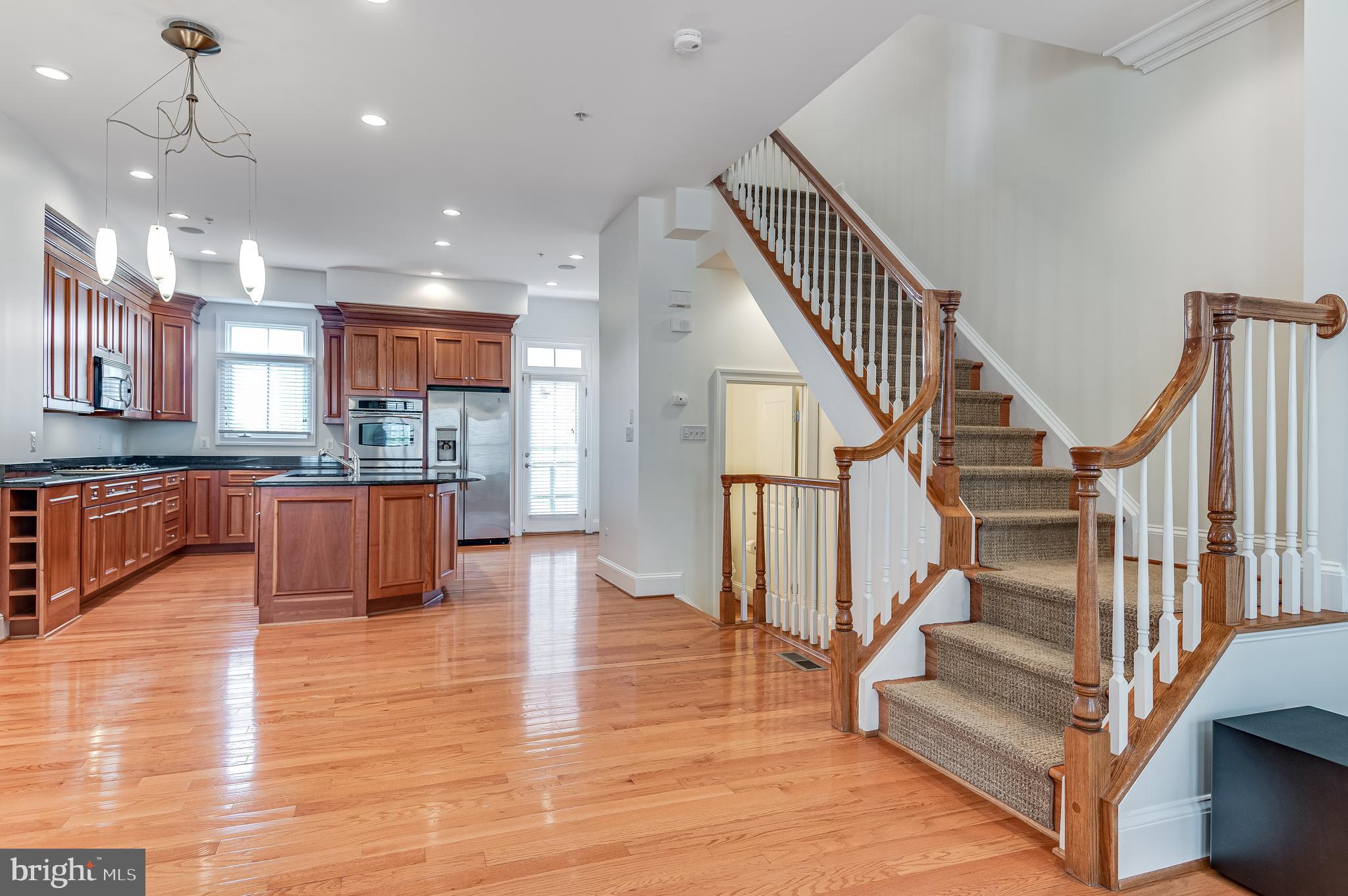 1830 POTOMAC GREENS DR