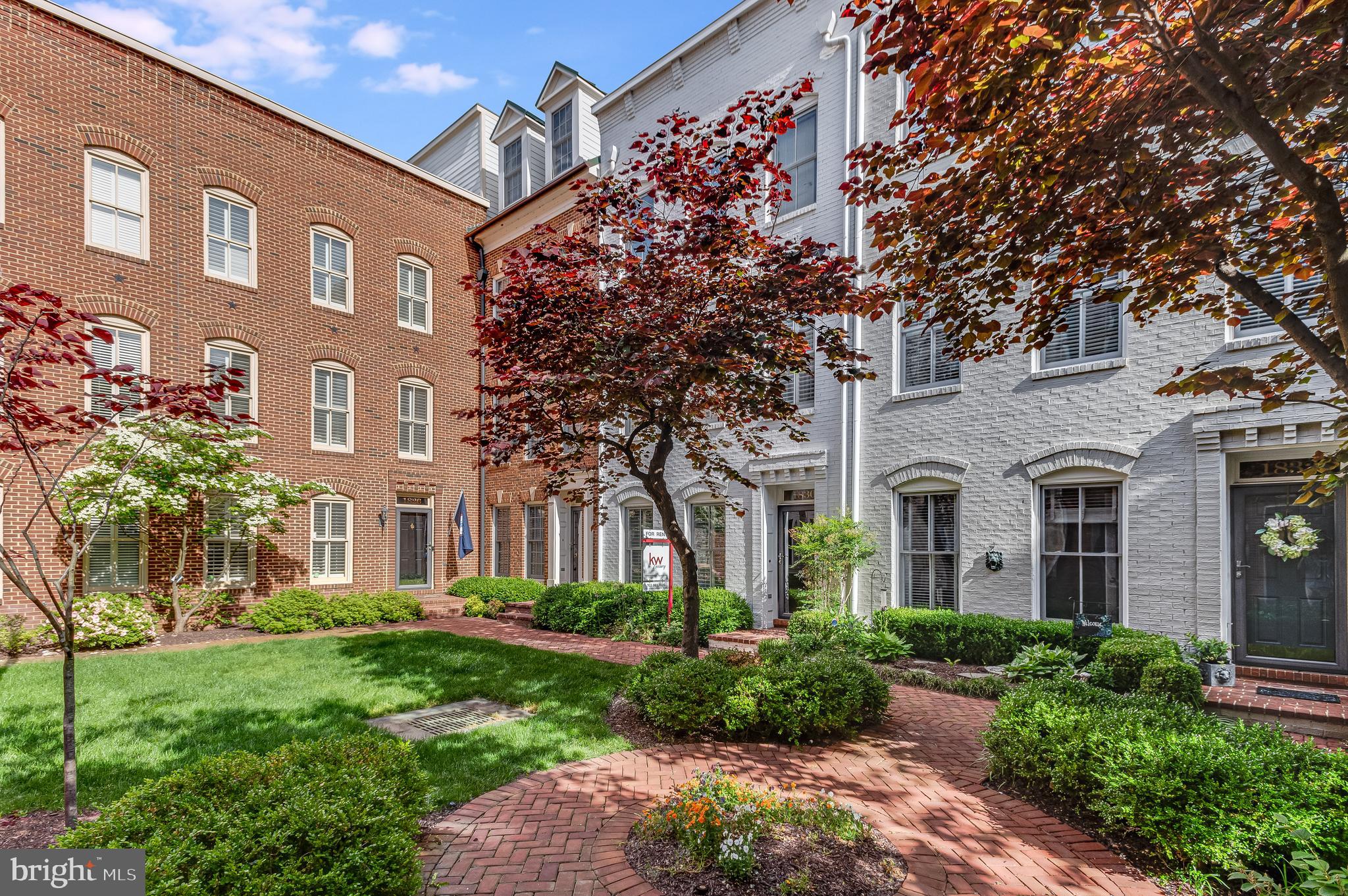 1830 POTOMAC GREENS DR