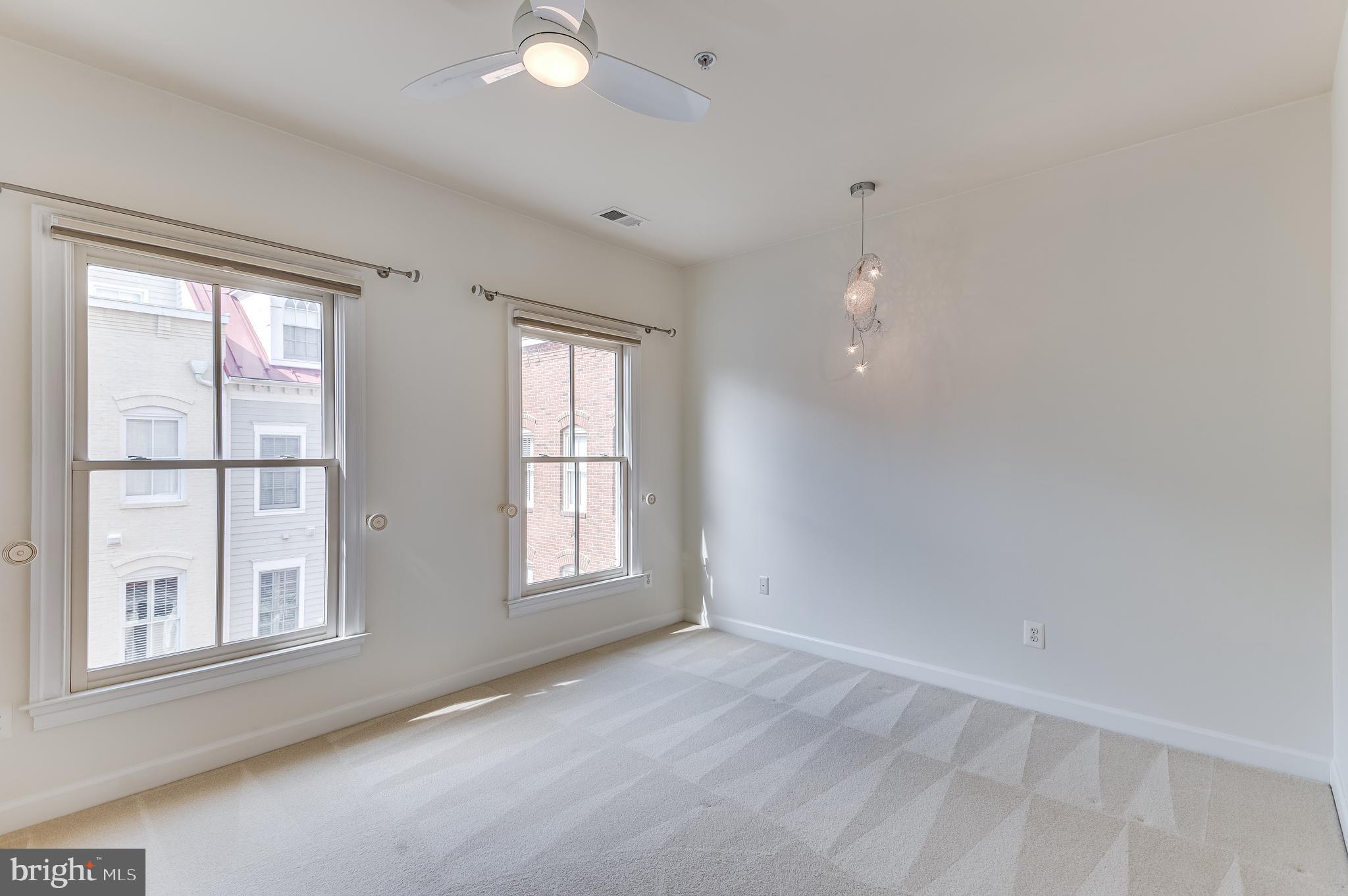 1830 POTOMAC GREENS DR