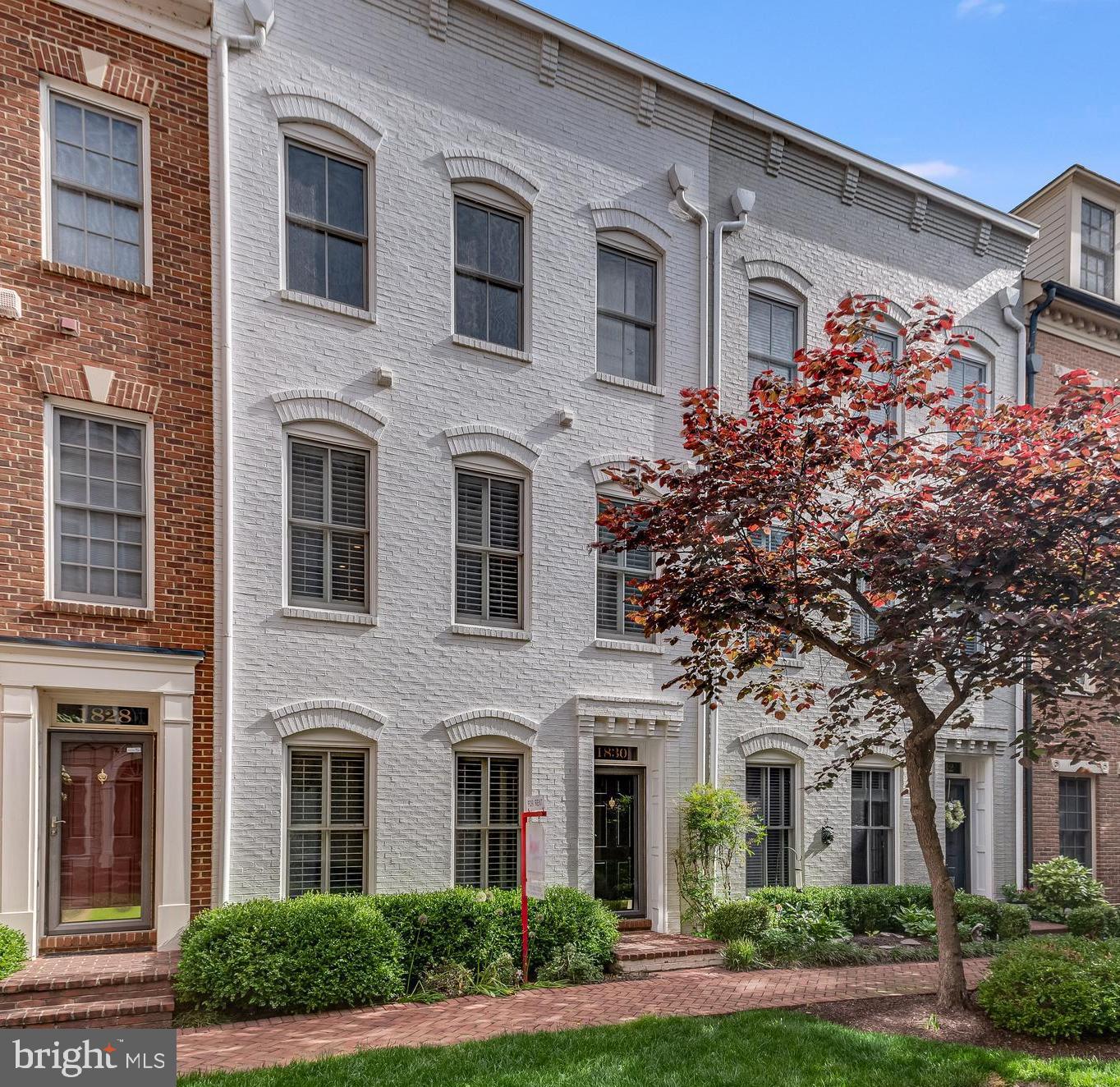 1830 POTOMAC GREENS DR