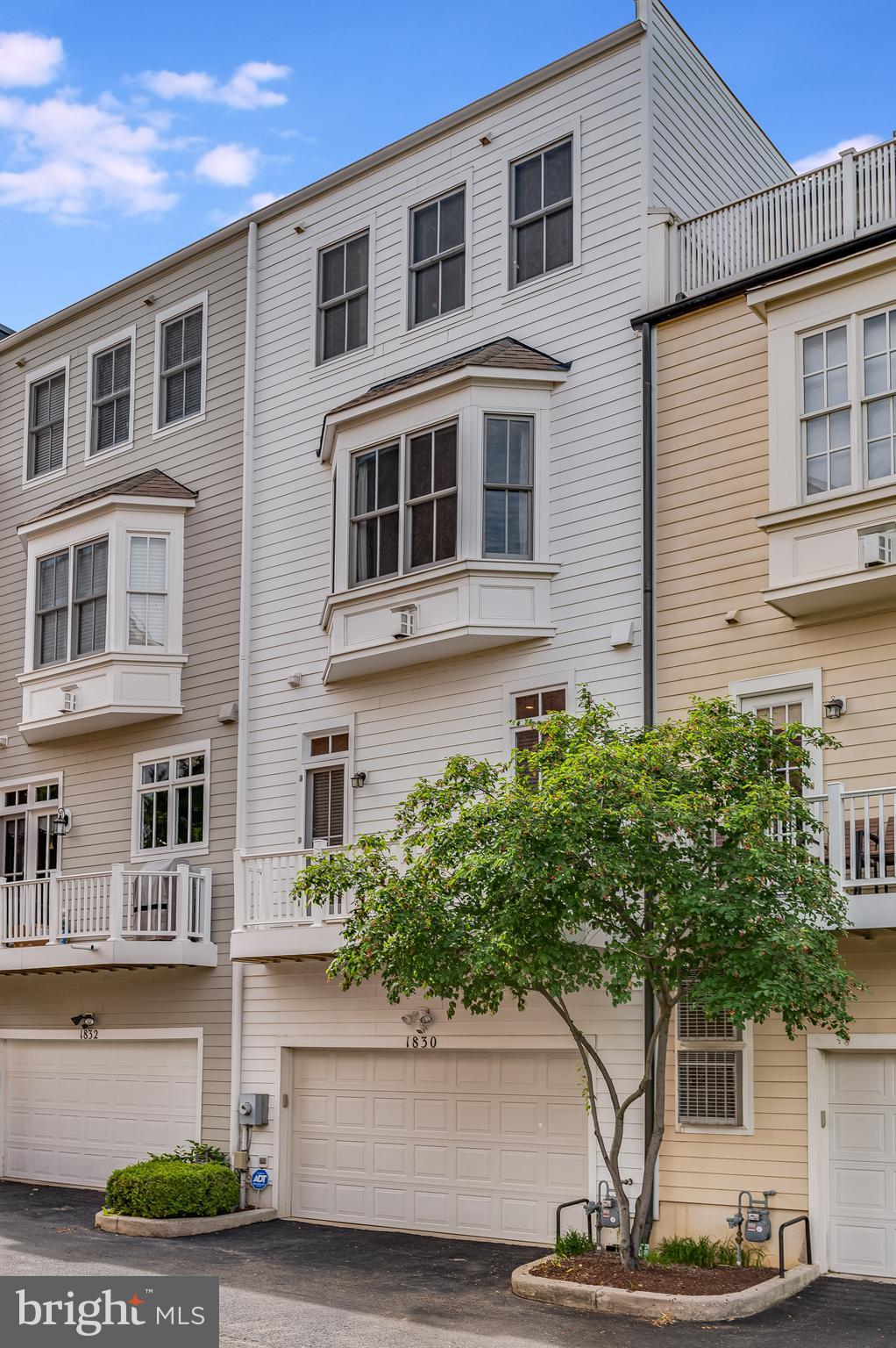 1830 POTOMAC GREENS DR