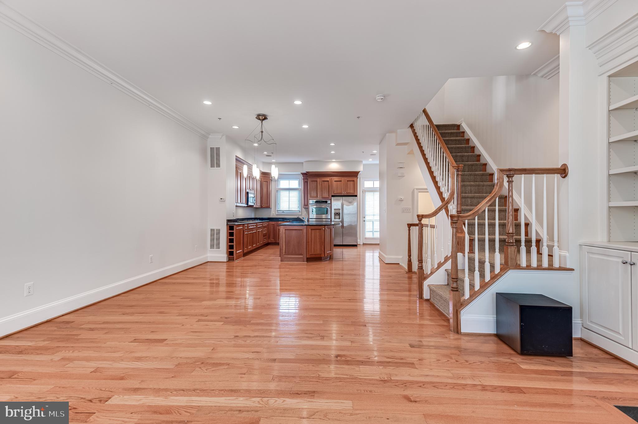 1830 POTOMAC GREENS DR