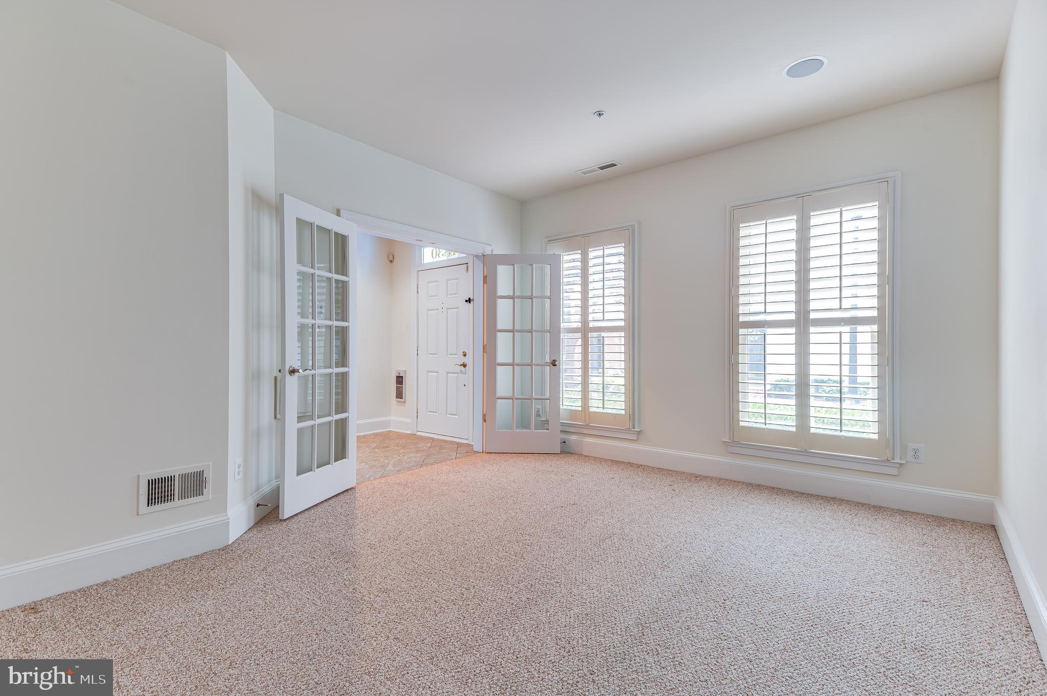 1830 POTOMAC GREENS DR