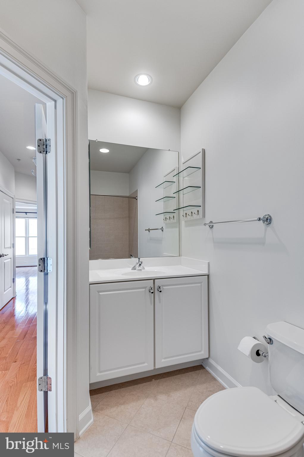 1830 POTOMAC GREENS DR