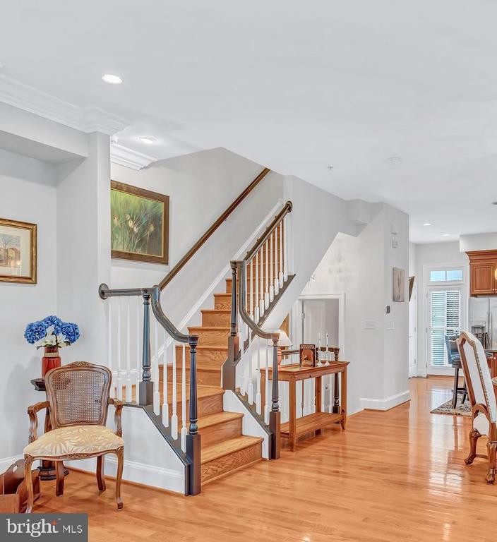 709 CARPENTER RD