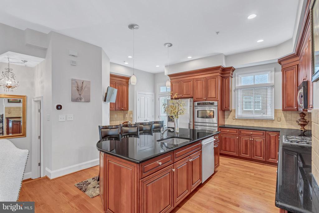 709 CARPENTER RD