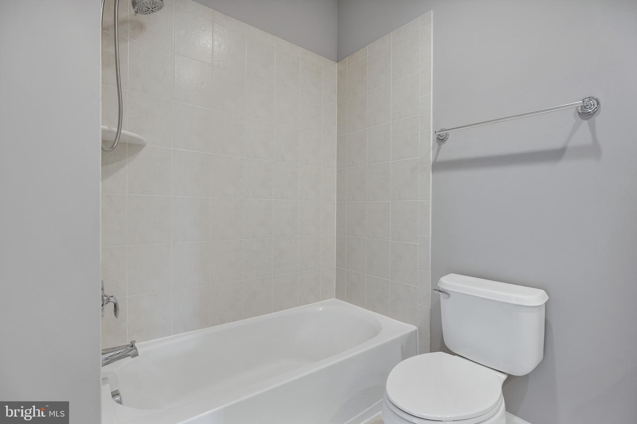 1762 Potomac Greens Dr