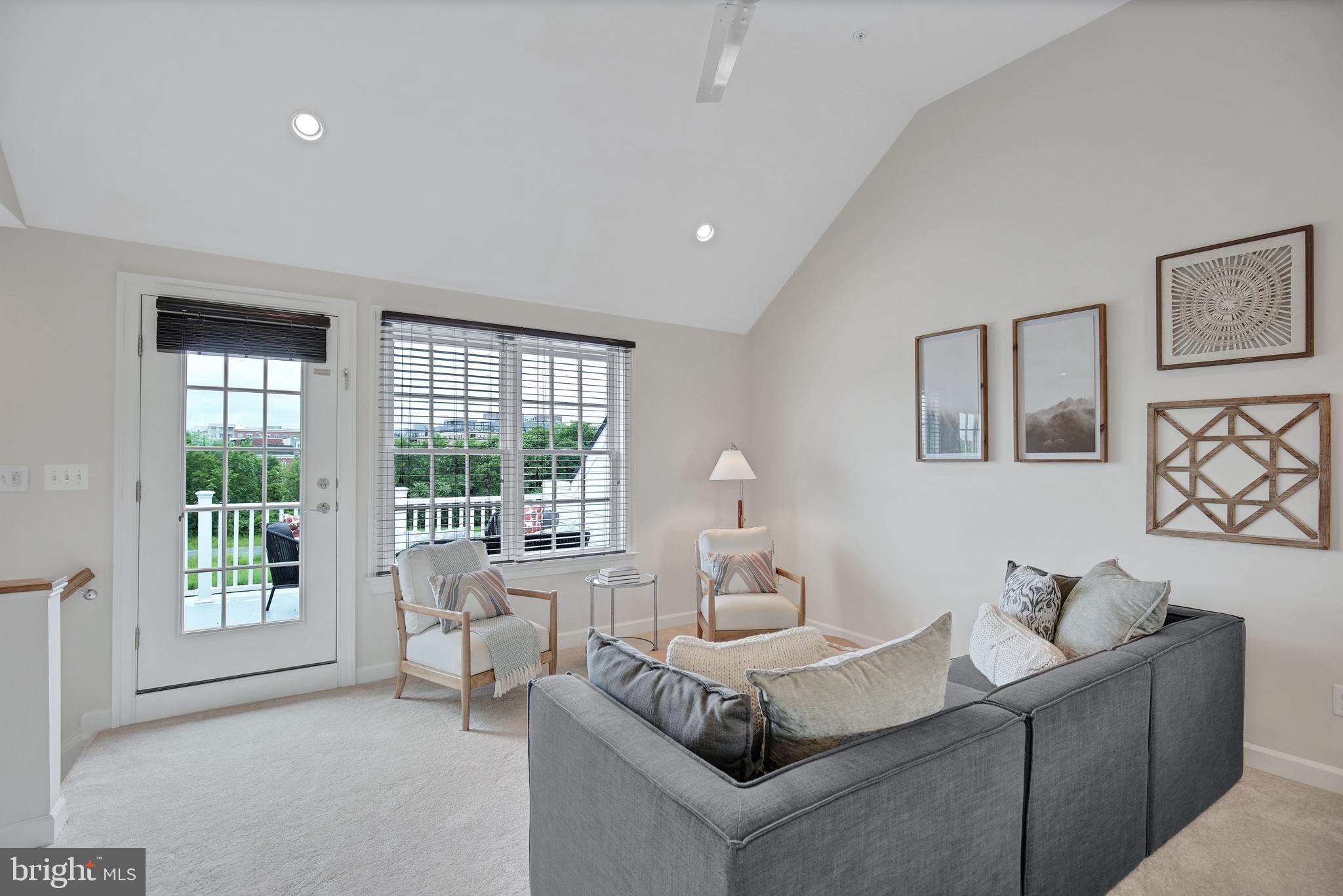 1762 Potomac Greens Dr