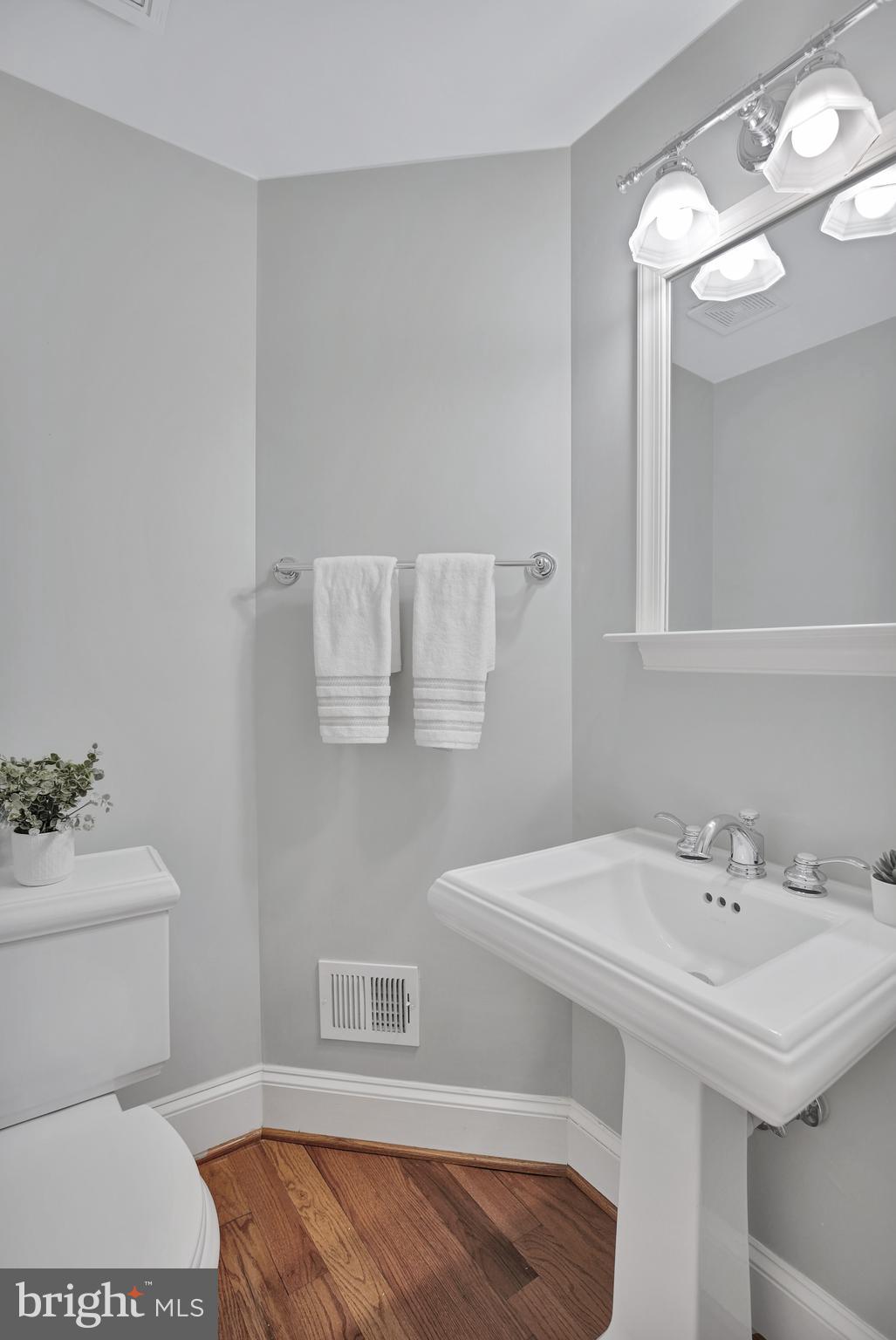 1762 Potomac Greens Dr