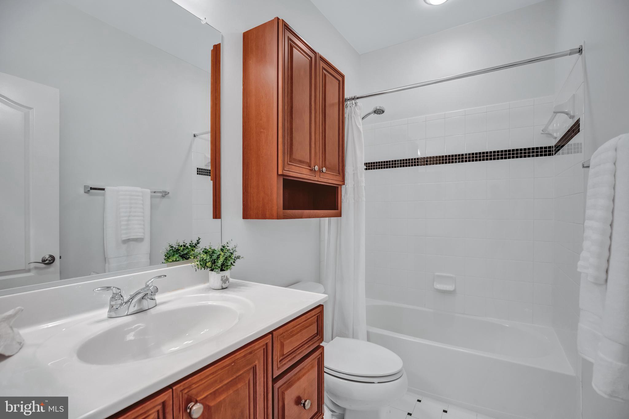 1857 Potomac Greens Dr