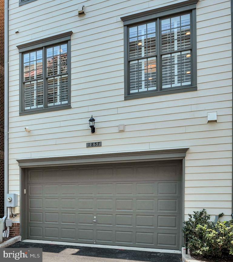 1857 Potomac Greens Dr