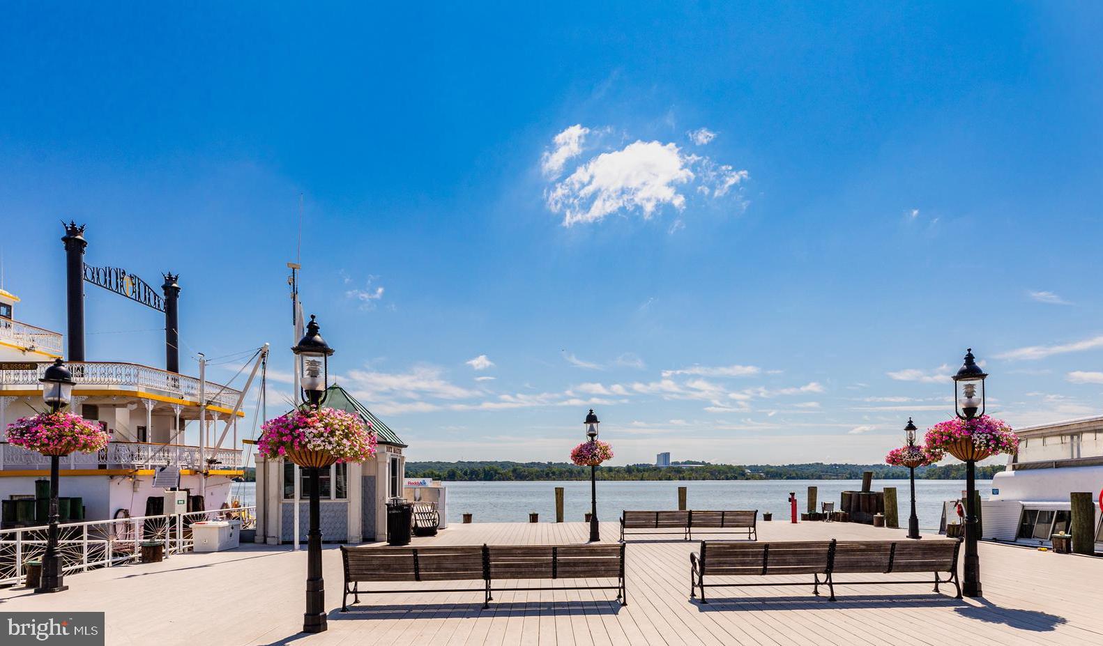 1857 Potomac Greens Dr