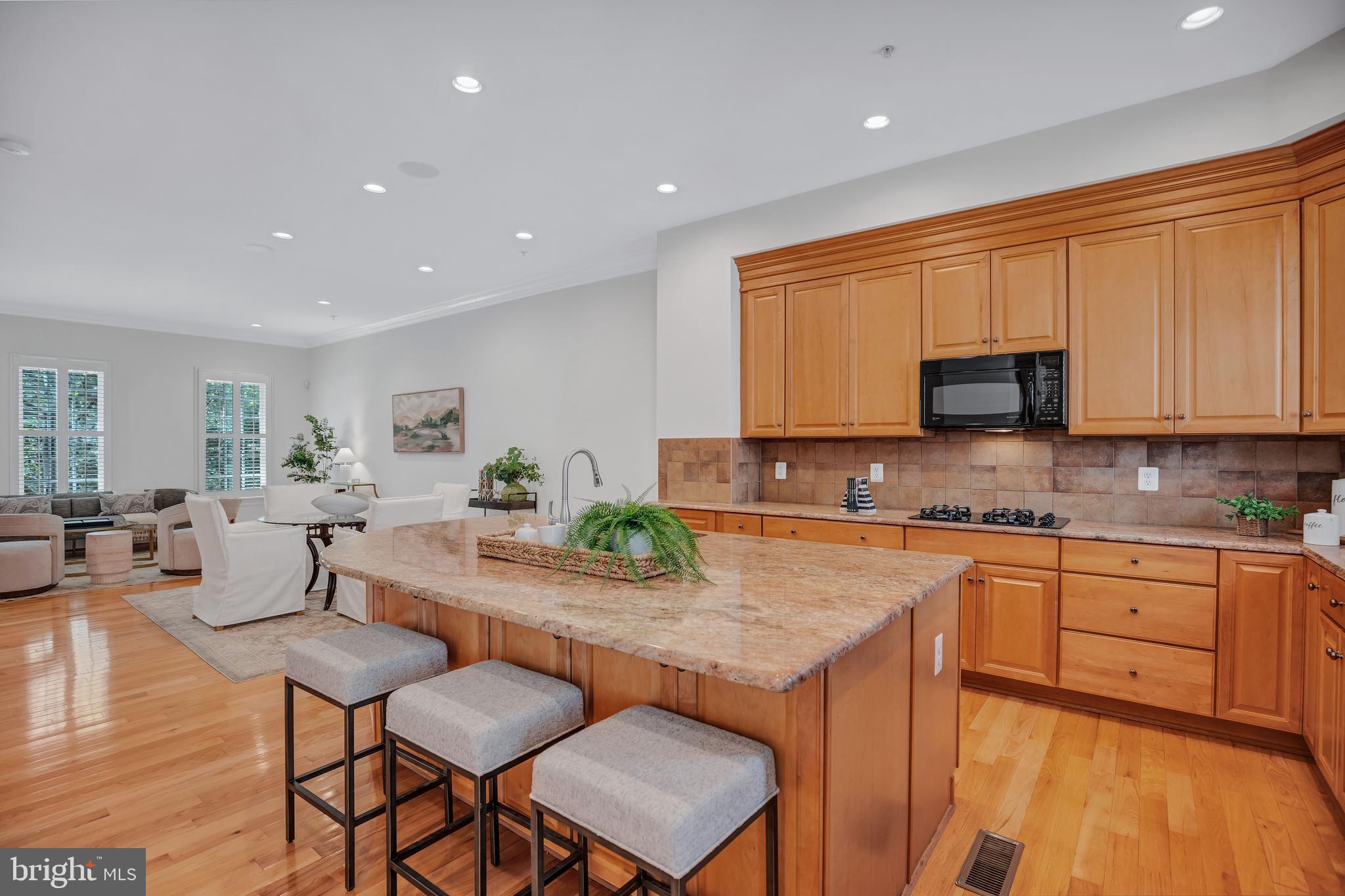 715 Carpenter Rd