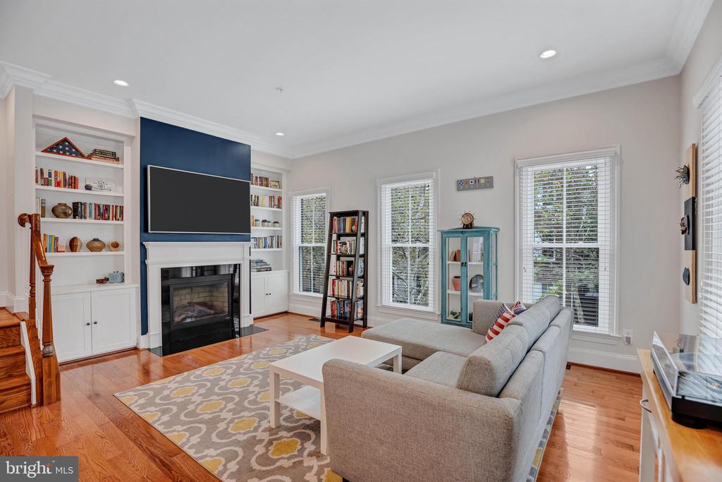 725 CARPENTER ROAD