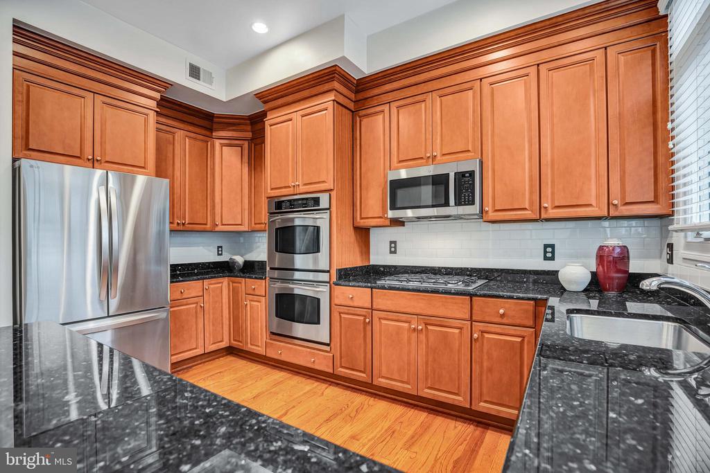 725 CARPENTER ROAD