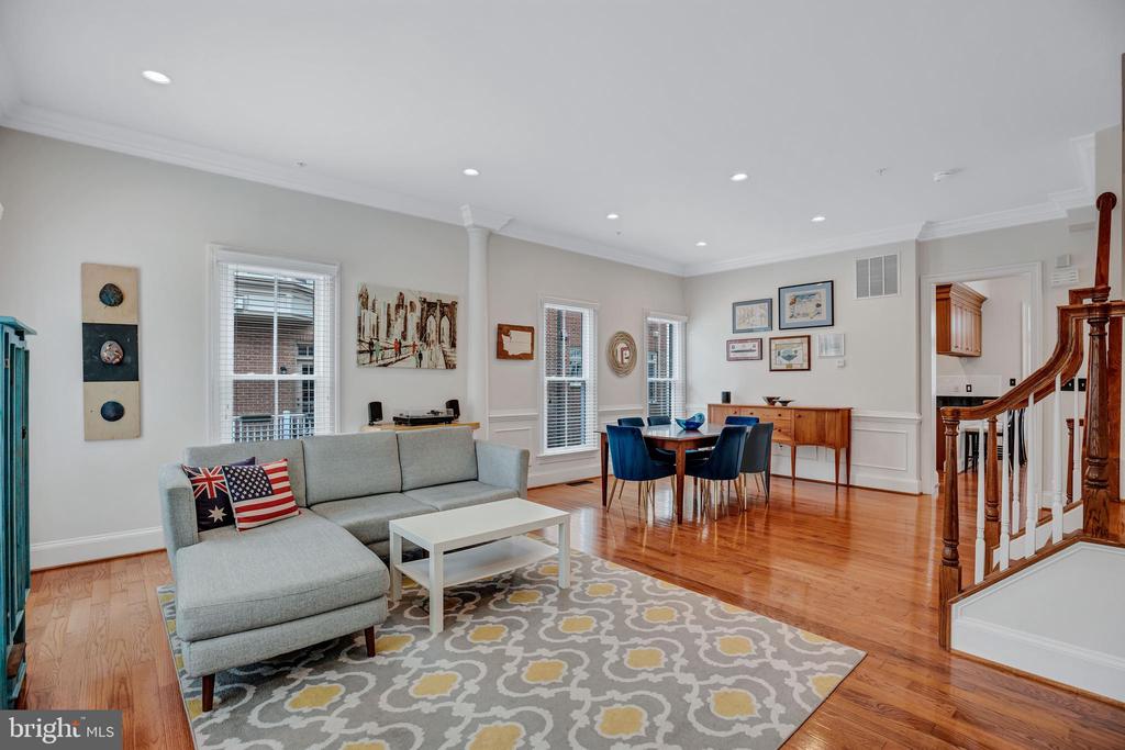725 CARPENTER ROAD