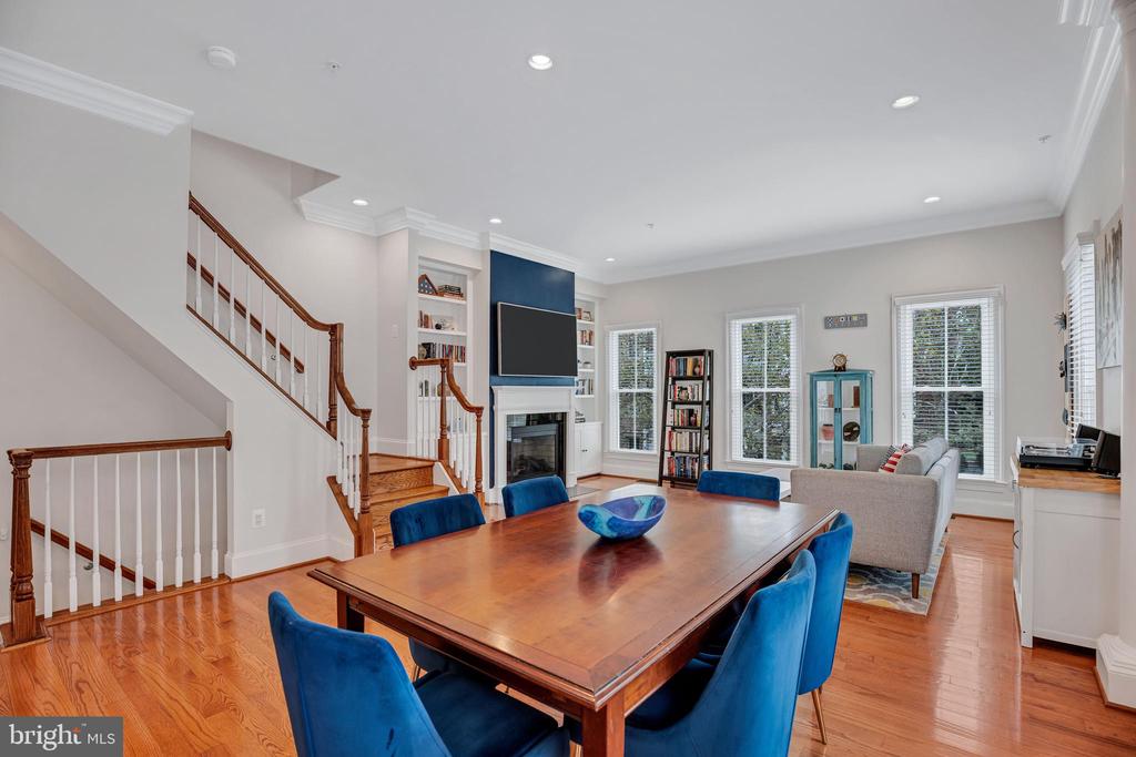 725 CARPENTER ROAD