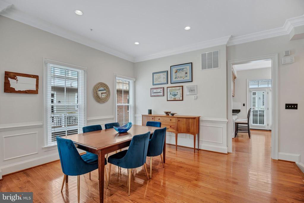 725 CARPENTER ROAD
