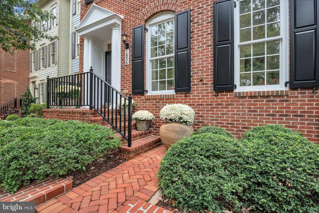 1856 CARPENTER ROAD