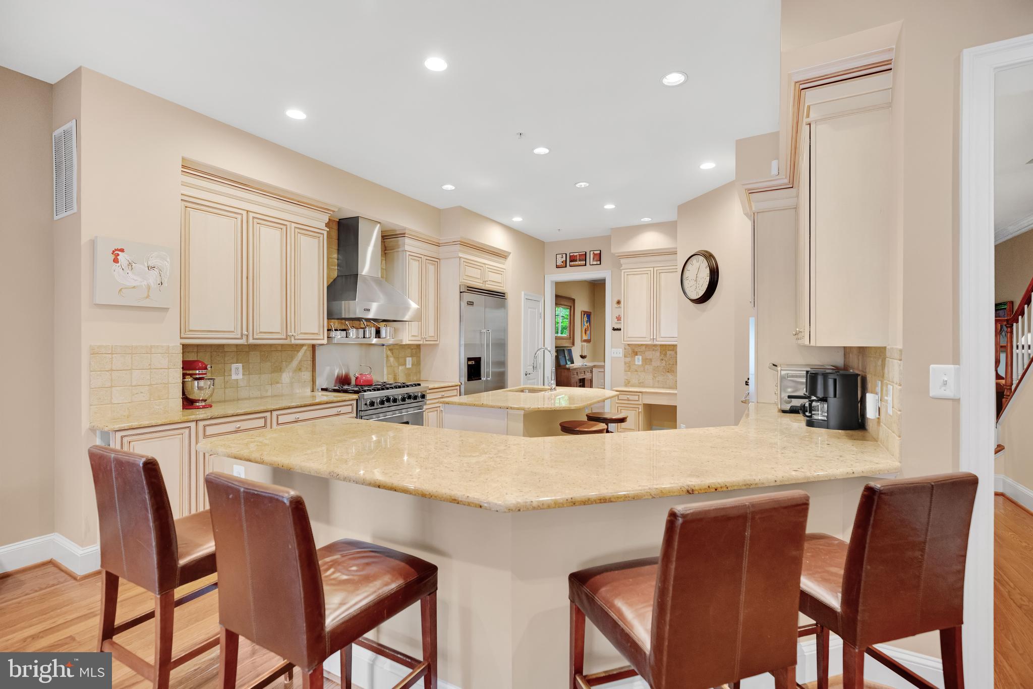 714 BRACEY LANE