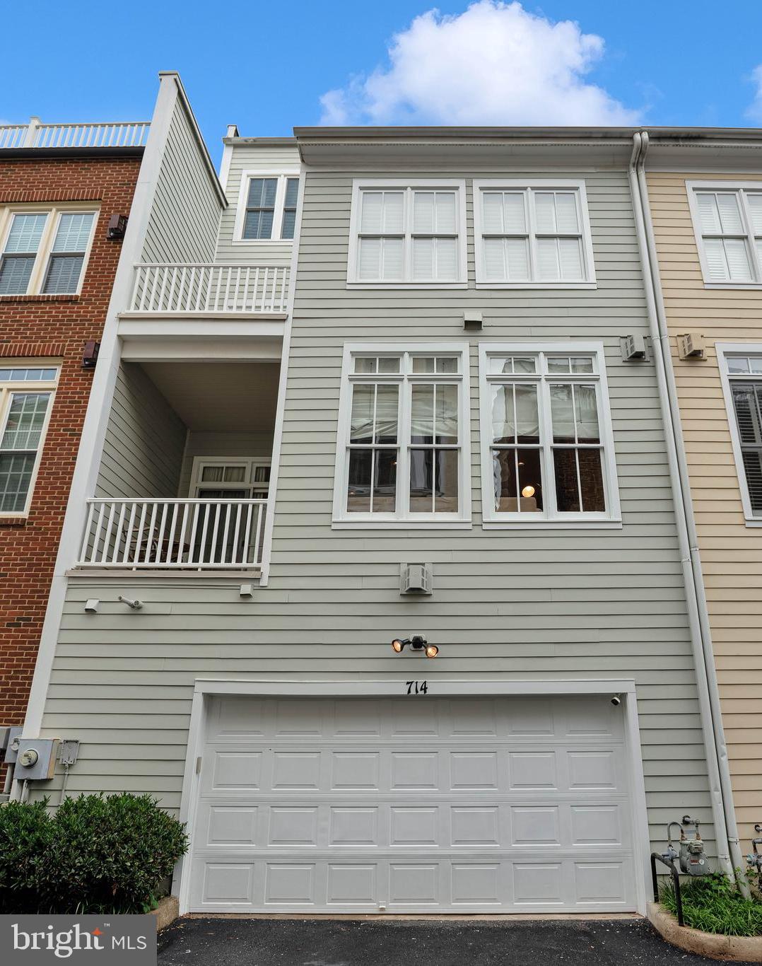 714 BRACEY LANE