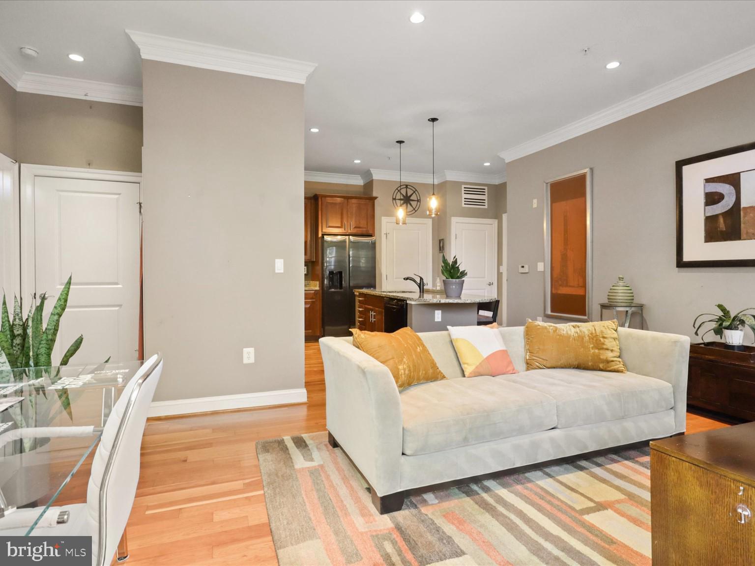 1023 N ROYAL STREET 214