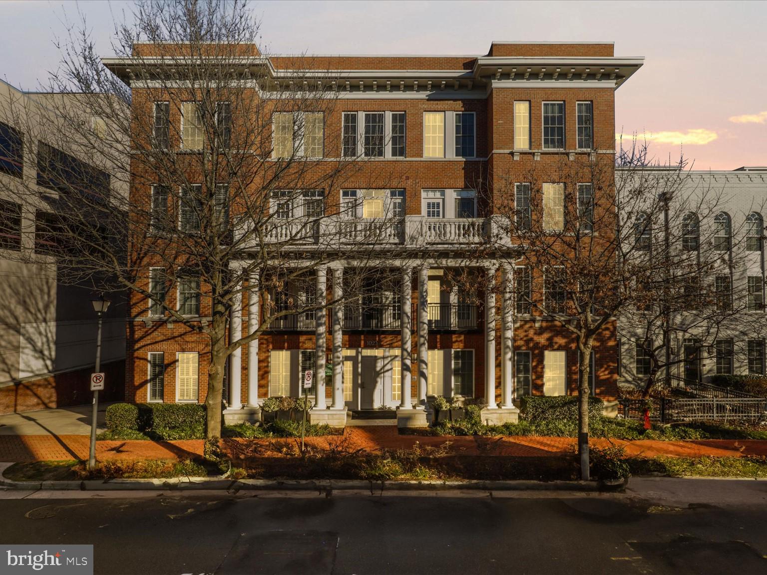 1023 N ROYAL STREET 214