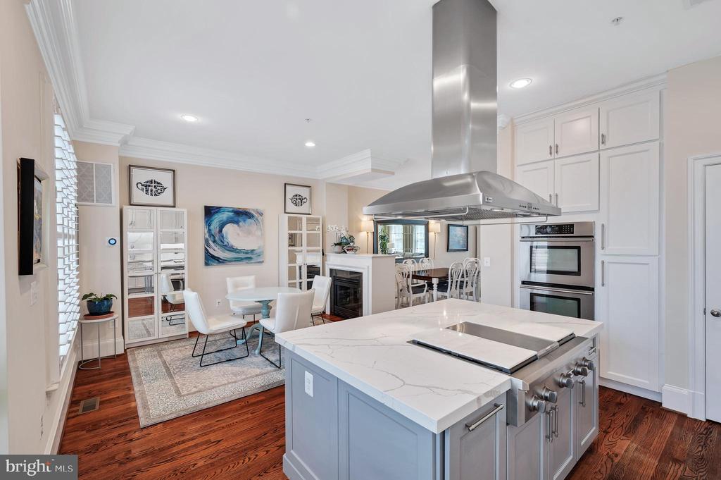 705 LYLES LANE